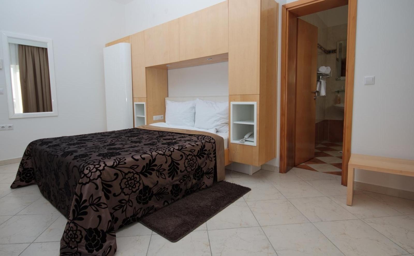 House Novalia Hotell Novalja Rom bilde