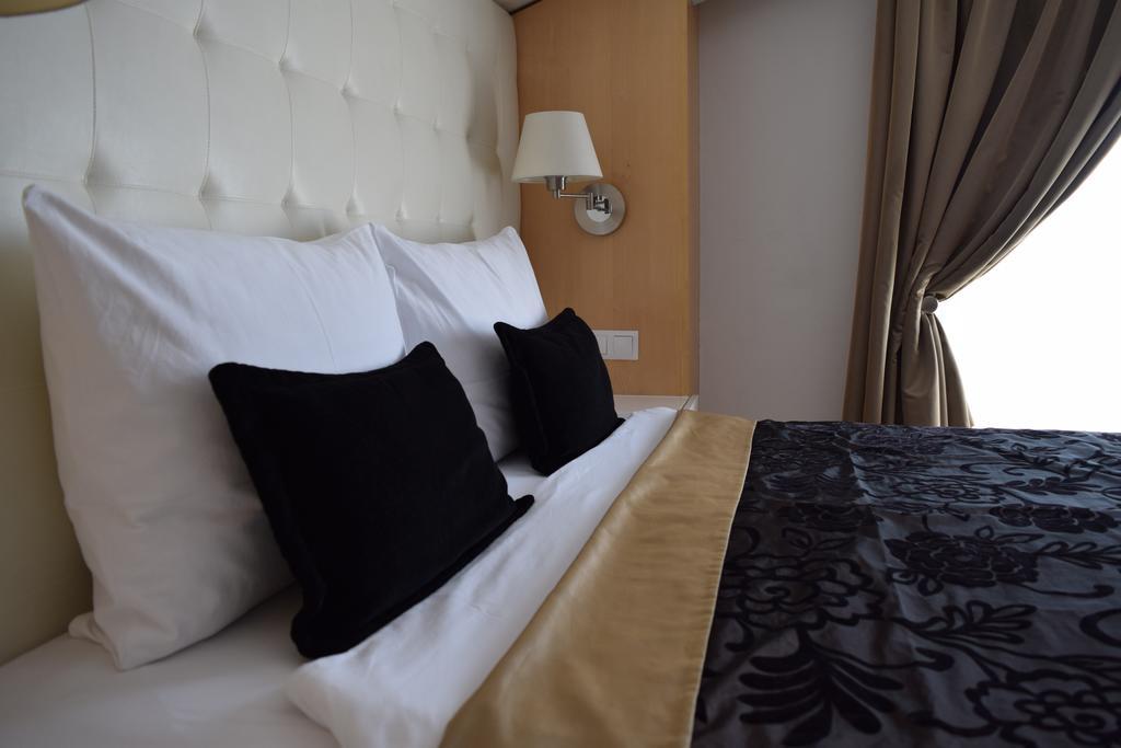 House Novalia Hotell Novalja Eksteriør bilde