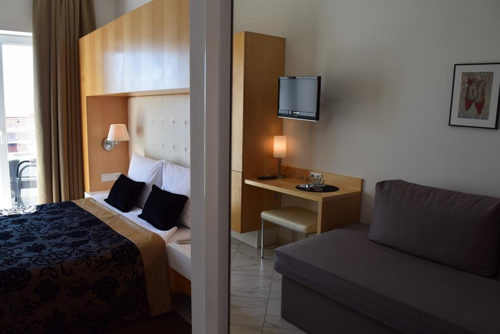 House Novalia Hotell Novalja Eksteriør bilde